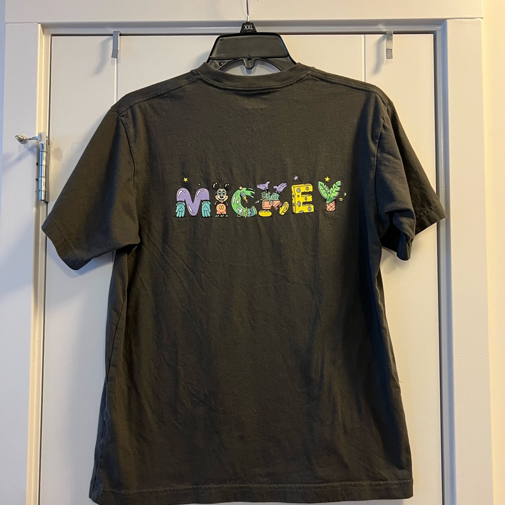 Uniqlo Disney Mickey Black Graphic T-Shirt with Colorful Design on Back Size S